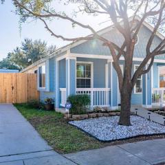 Downtown home with view of Tower of the Americas