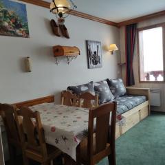 Appartement Plagne Soleil, 2 pièces, 5 personnes - FR-1-181-2623