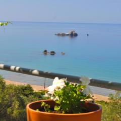 Luxury Loft Apartment with Pool - Pelekas Beach, Corfu