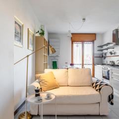 Cozy Apartment near the Hospital with 2 Balconies!