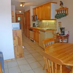 Appartement cosy avec balcon, parking et animaux acceptés - FR-1-629-90