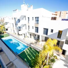 Luxury Arenales Home With AC,Pool and BBQ