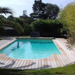 Jolie villa avec piscine à 6 kms des plages