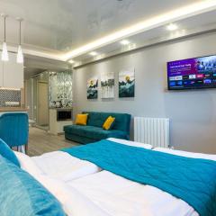 Crystal DeLuxe, Four Seasons F2, New Gudauri