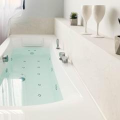 Jacuzzi Bay avec LITERIE GRAND LUXE proche du lac Annecy Avenue du Parmelan