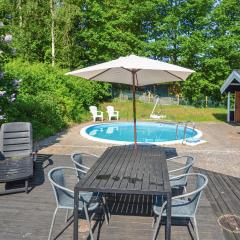 Beautiful Home In Glesborg With Wifi, 3 Bedrooms And Outdoor Swimming Pool