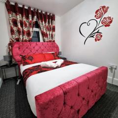 nc23, setup for your most amazing & relaxed stay + Free Parking + Free Fast WiFi
