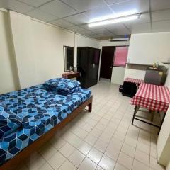 Ratanawong Place 444