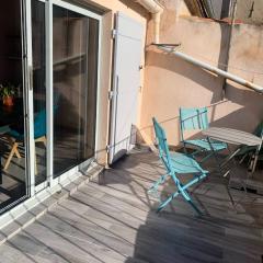 Studio avec vue sur la ville terrasse amenagee et wifi a Aix en Provence