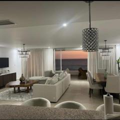 Luxury Marbella Beach Front 3 bedrooms apartment