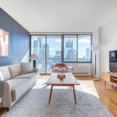 2BR nr Times Sq w Indoor pool Gym NYC-49