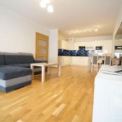 Big Apartment - OLD TOWN - 3 Rooms - Private Parking