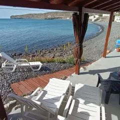 Casa marinera en la Orilla del mar