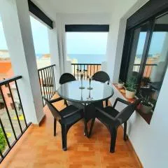 Beachfront Penthouse 3 double bedrooms, 2 bathrooms
