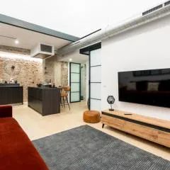 High ceiling gem in heart of Malaga historic district