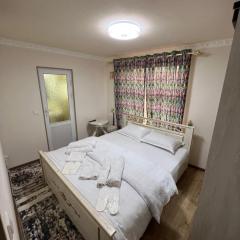 Qozi Hotel