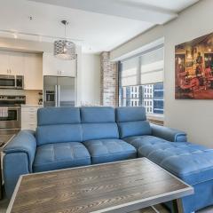 Captivating Condo near City Hot Spots