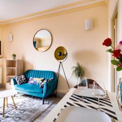 Au PIED de la GARE aux PORTES de PARIS