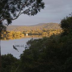 Blue Gum Cottage on Bay