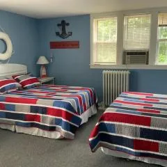 Chateau Country Inn and Captain's Cottage