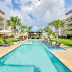 Beautiful Apartment with Pool View at Bayahibe - Vibe Residences 2BDR