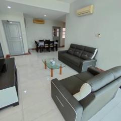 Kuching City 3Bedrooms Apartment
