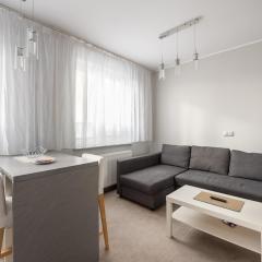 Okopowa Homey Apartment by BookingHost