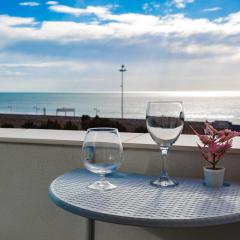 POSEIDON Beach Apartment & parking by Cadiz4Rentals