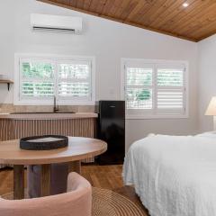 Sunset Bungalow 101