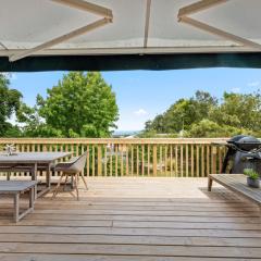 Waitahanui Lake House - Lake Taupo Holiday Home