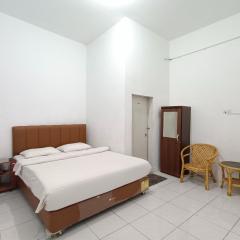 OYO 92207 Hotel Koperasi