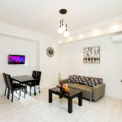 Lovely 2 Bedroom Flat
