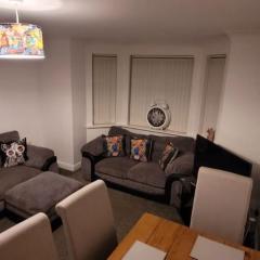 Cozy Comforts 2 bed apartment Central Warrington