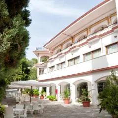 Hotel Paradiso