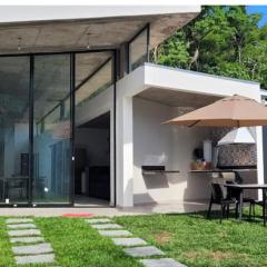 Casa em Barequeçaba recém construída Alto Padrão