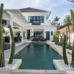 Villa Laut, Sumptuous 4BR Luxury Villa within Walking Distance to Seseh Beach