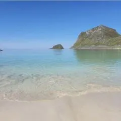 Your place to stay in Lofoten at our family house!