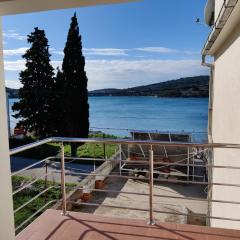 Apartment in Tisno with sea view, balcony, air conditioning, WiFi (4874-2)