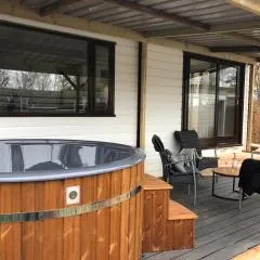 Hottub Forest chalet op de Veluwe!