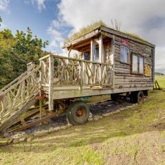 2x Double Bed - Glamping Wagon Dalby Forest