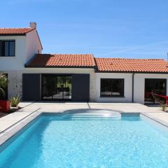 Villa grand standing avec piscine proche Nantes