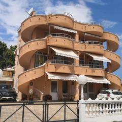 Apartments Montenegrina