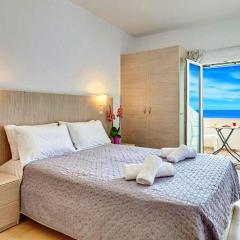 Fodele Beachfront Apts