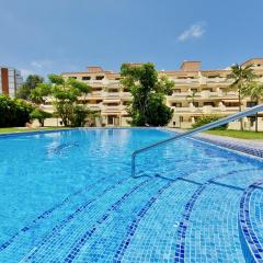 Pool Sunset Apartment