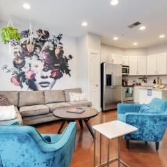 Stunning West end Condo - close to everything Nashville has to offer!