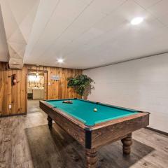 Marietta Home with Private Hot Tub, Pool Table!