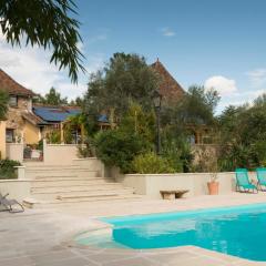 Domaine Hourcabis - 2 gîtes 4 et 6 personnes