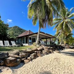 Fare Matairoa - 2BR Beach Cottage