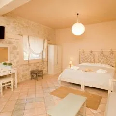 Paloma Luxury Studios
