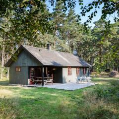 Holiday Home Chenoa - 200m from the sea in Bornholm by Interhome